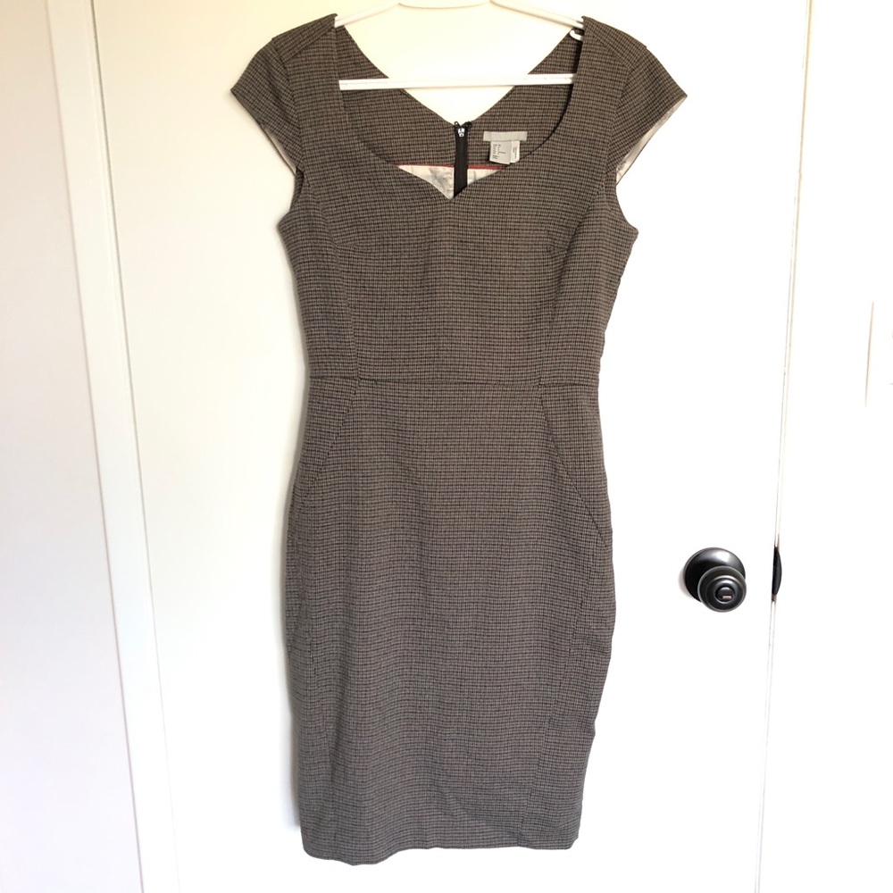 H&M Dress — Sweetheart Neckline, Pencil Dress 🤎 size 6